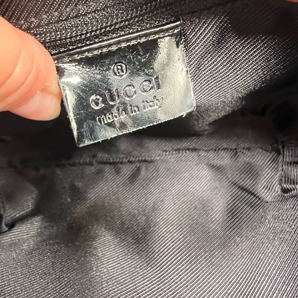 Gucci 🔥 EUC monogram hobo med shoulder bag blk canvas w/patent leather trim🙌 - Picture 8 of 14